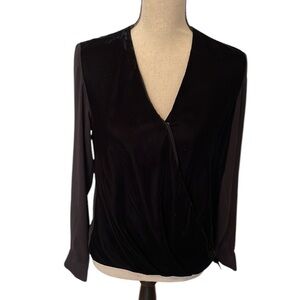Ann Taylor Women's Black Velvet Long Sleeve Wrap Top Size XS Snap Closure EUC